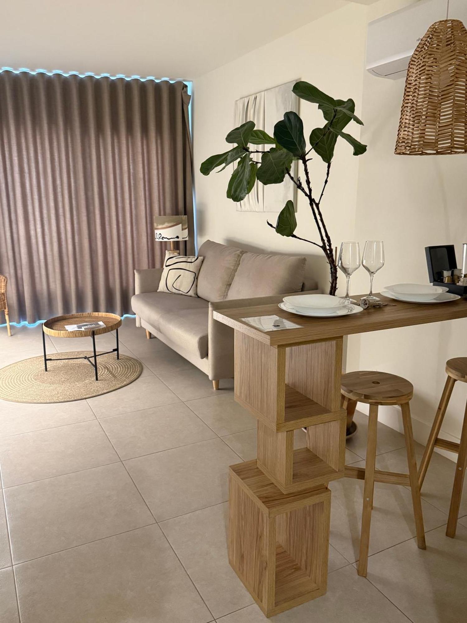 Appartement Reina Victoria Velazquez à Alicante Extérieur photo